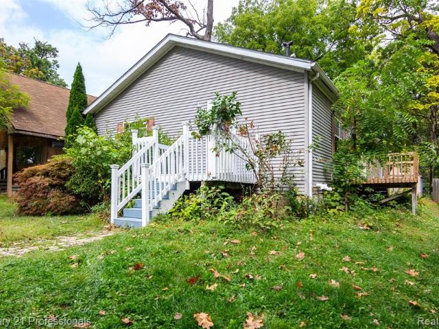 House for sale in Waterford, Michigan