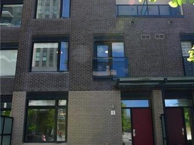 Townhouse for sale in Mississauga, Ontario