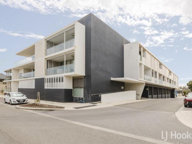 Apartment for sale in Mindarie, Western Australia