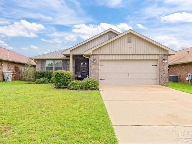 House for sale in Pace, Florida