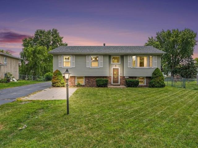House for sale in Crown Point, Indiana