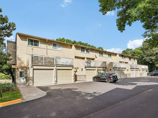 Townhouse for sale in Eagan, Dakota County