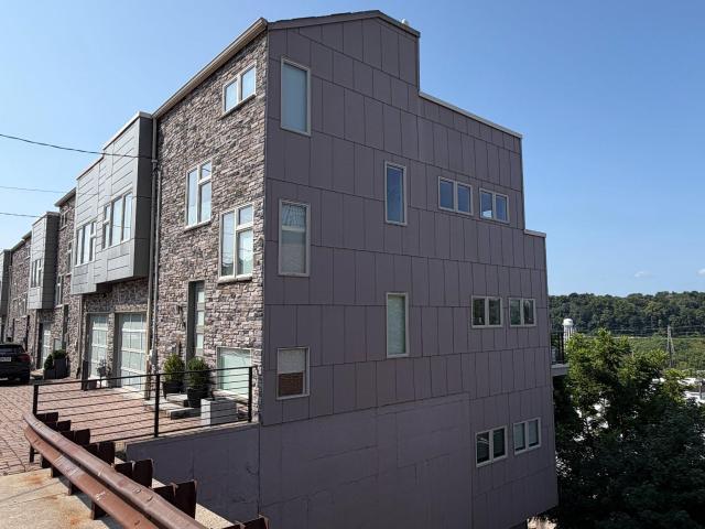 Townhouse for sale in Philadelphia, Pennsylvania