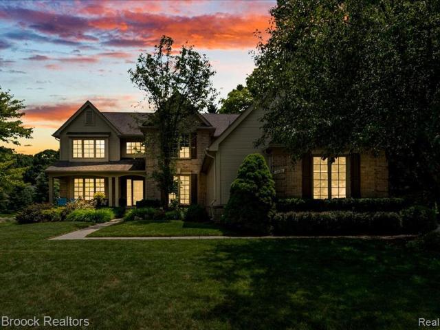 House for sale in Hawthorne Forest, Auburn Hills