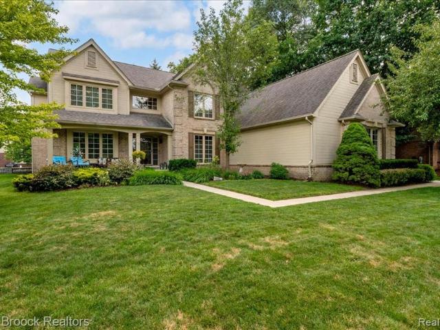 House for sale in Auburn Hills, Michigan