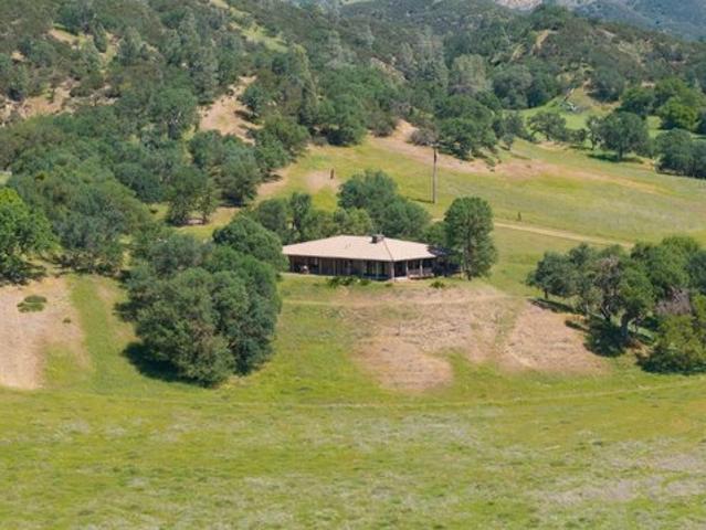 House for sale in Coalinga, California
