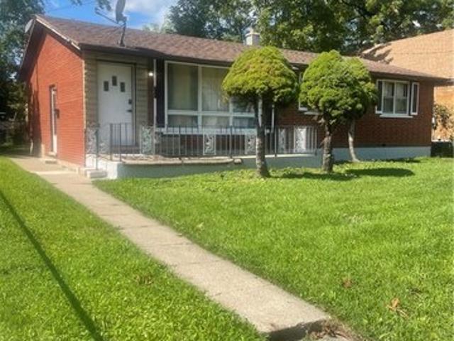 House for sale in City of Niagara Falls, Niagara County