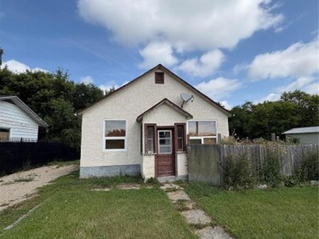 House for sale in Spy Hill, Saskatchewan