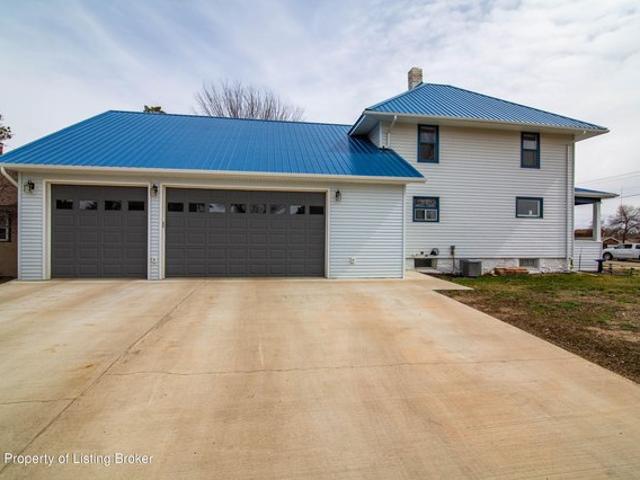 Townhouse for sale in Bowman, North Dakota