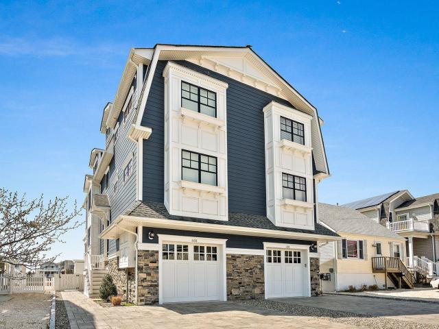 Townhouse for sale in Avalon, New Jersey