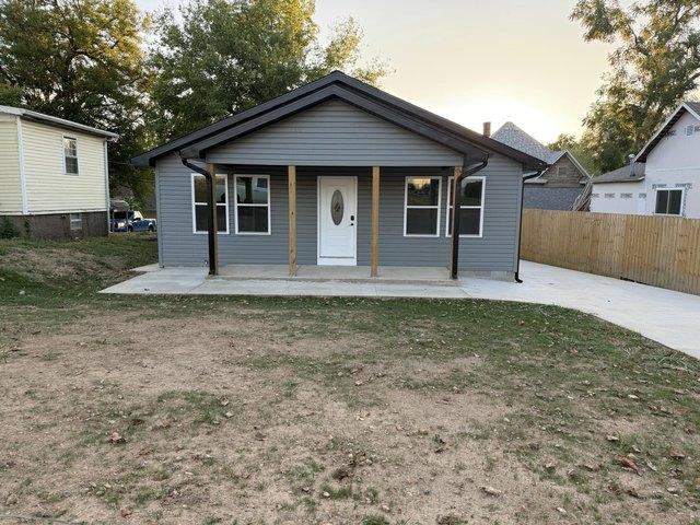 House for sale in Barry, Missouri
