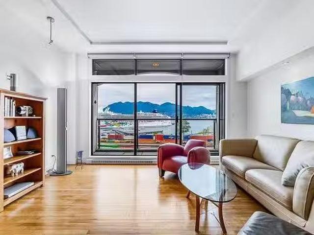 House for sale in Vancouver, British Columbia