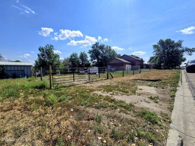 Land for sale in Watford City, North Dakota
