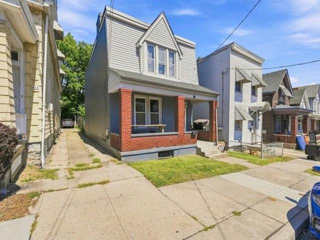 House for sale in Roselawn, Ohio