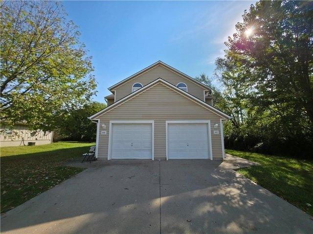 House for sale in Blue Springs, Missouri
