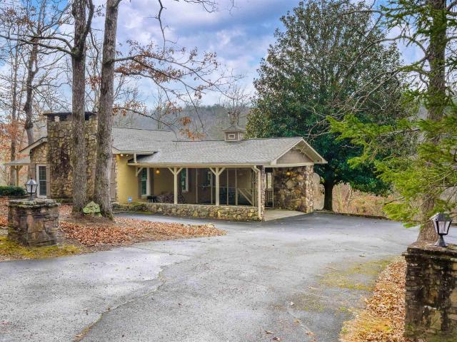 House for sale in Mentone, Alabama