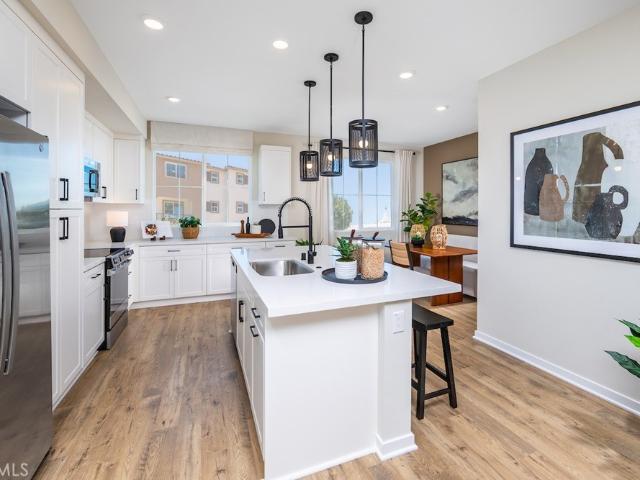 Townhouse for sale in Pomona, California