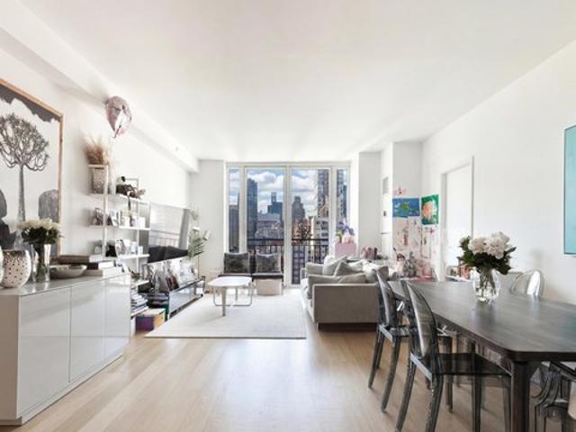 Condo for sale in Arverne, New York