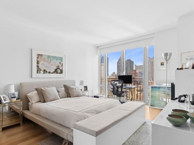 Condo for sale in Arverne, New York
