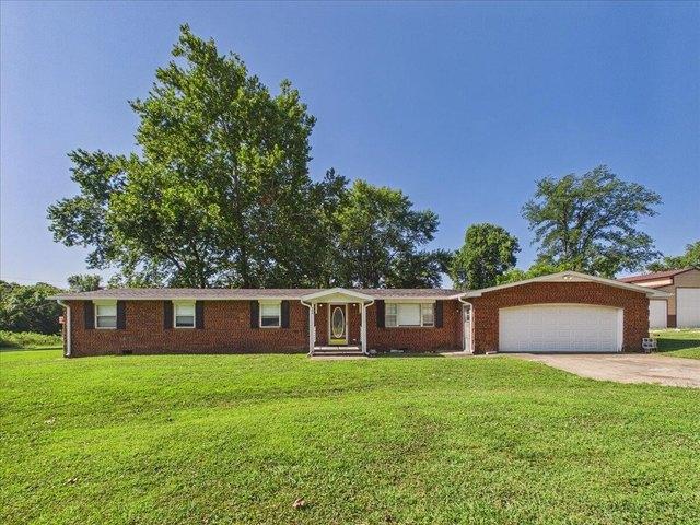 House for sale in Humansville, Missouri