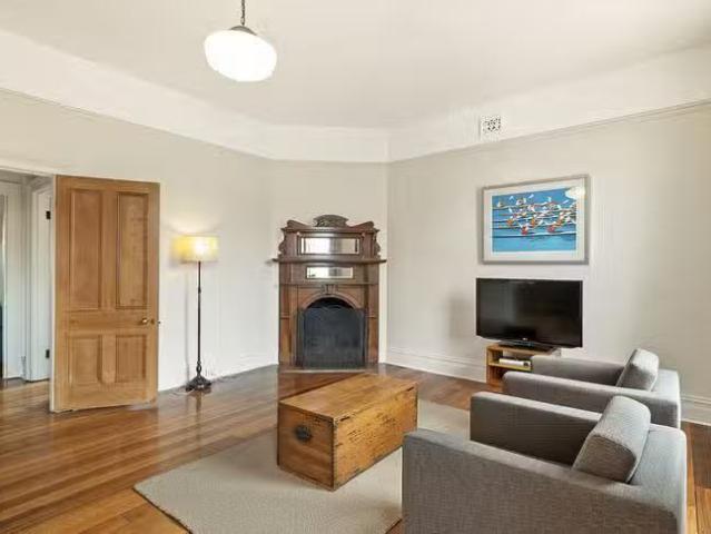 Apartment for rent in North Hobart