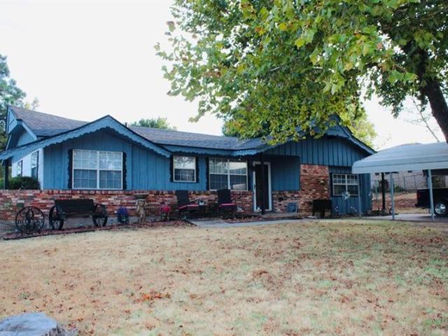 House for sale in Rush Springs, Oklahoma