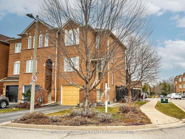 Townhouse for sale in Woburn, Ontario
