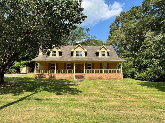 House for sale in Elmore, Alabama