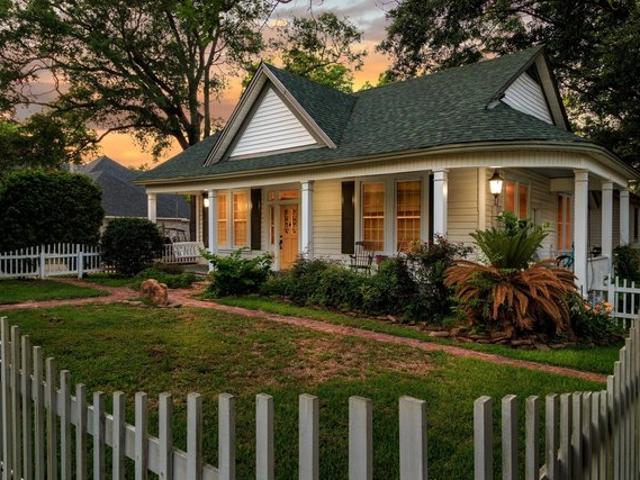 House for sale in Marion, Texas
