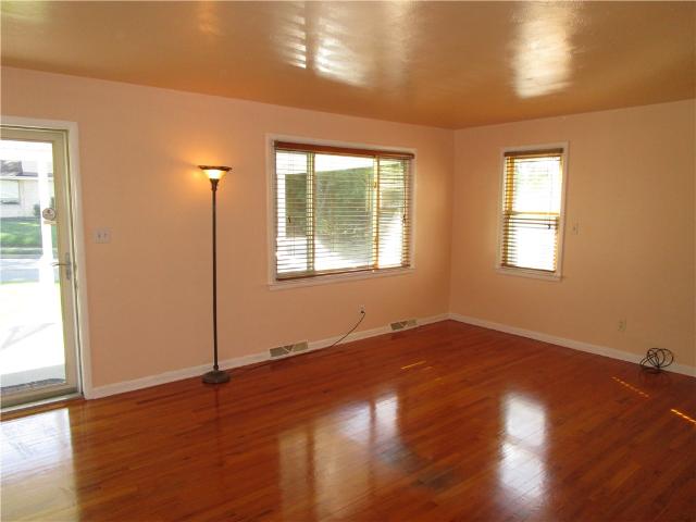 House for sale in Mercer, Pennsylvania