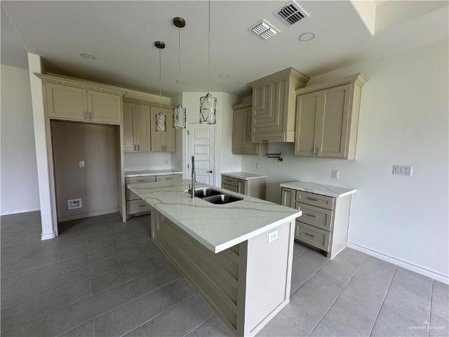 House for sale in La Feria