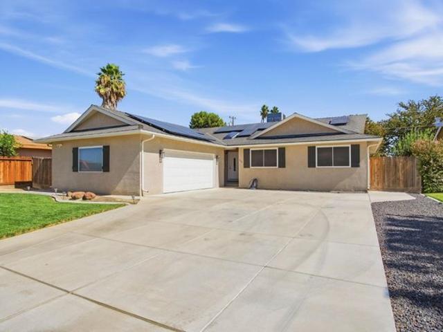 House for sale in Gustine, Merced County