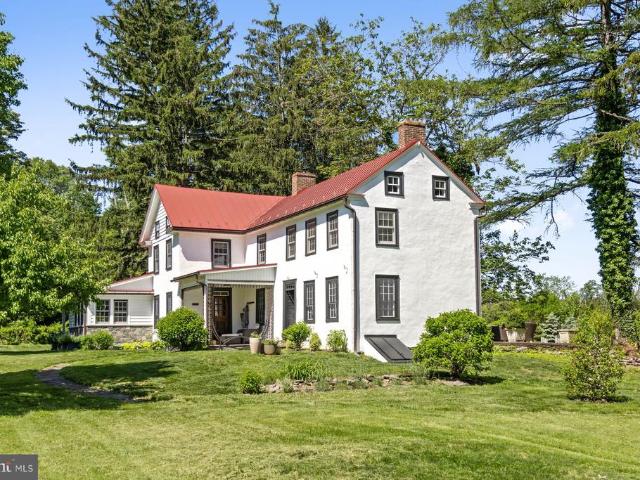House for sale in Upper Black Eddy