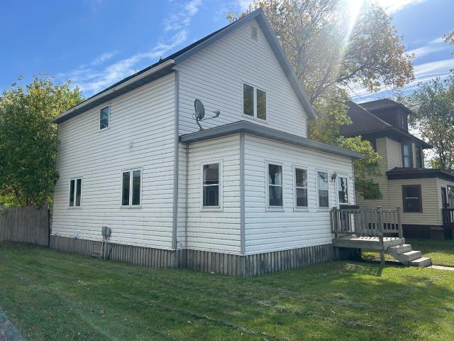 House for sale in Thief River Falls, Pennington County