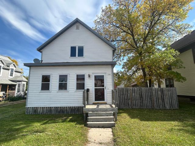 House for sale in Thief River Falls, Pennington County