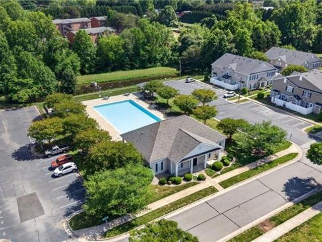 Condo for sale in Kernersville, North Carolina