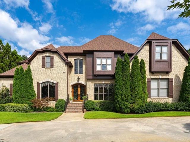 House for sale in Hoover, Alabama