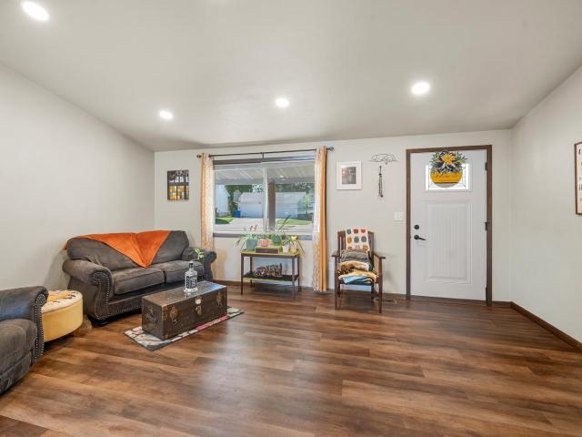 House for sale in Oshkosh, Winnebago County