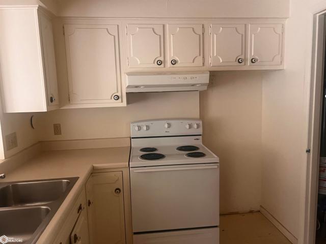 Condo for sale in Fairfield, Iowa