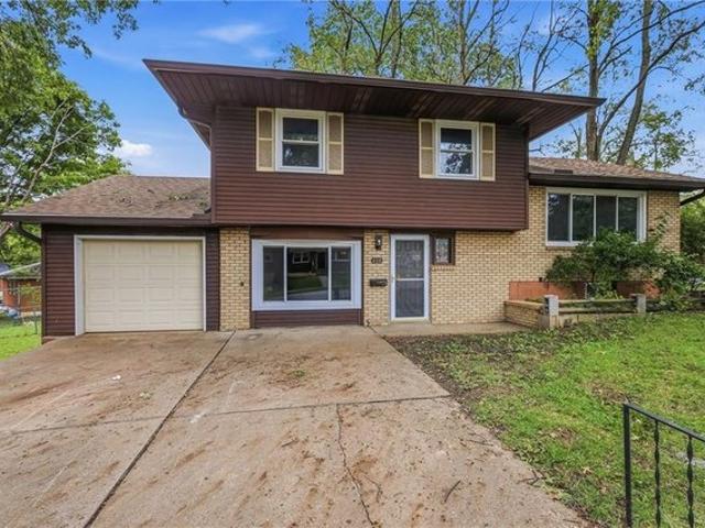 House for sale in Independence, Jackson County