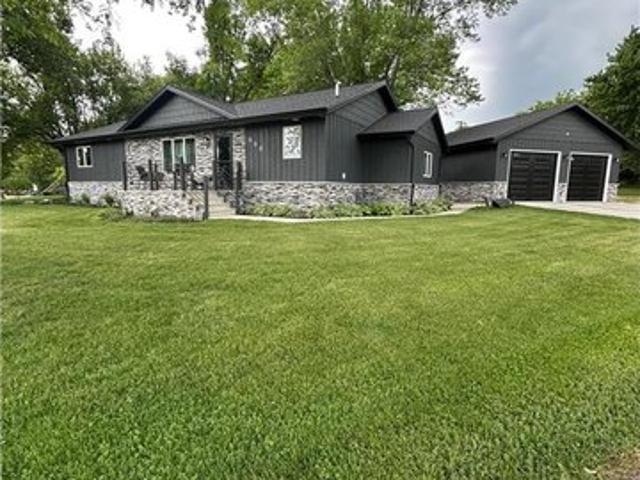 House for sale in Hendricks, Minnesota