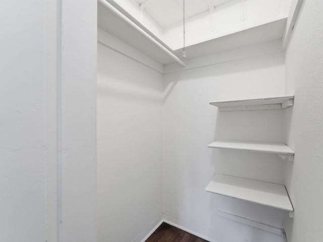 Apartment for rent in Canoga Park, California