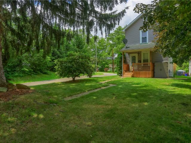 House for sale in New Castle, Pennsylvania