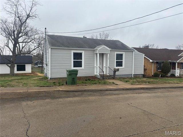 House for sale in Fredericktown, Missouri