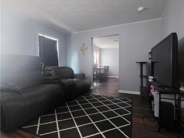 House for sale in Manorville, Pennsylvania