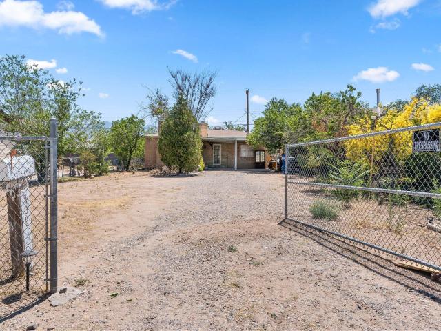 House for sale in New Mexico