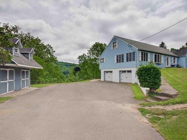 House for sale in Bradford, Pennsylvania