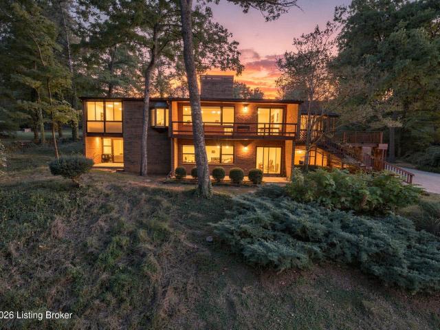 House for sale in Pewee Valley, Oldham County