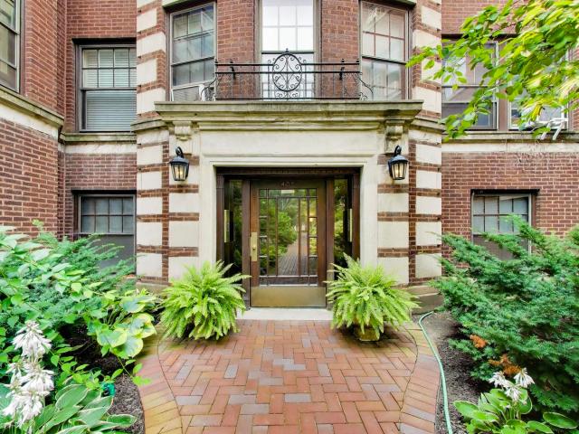 Condo for sale in Evanston, Illinois