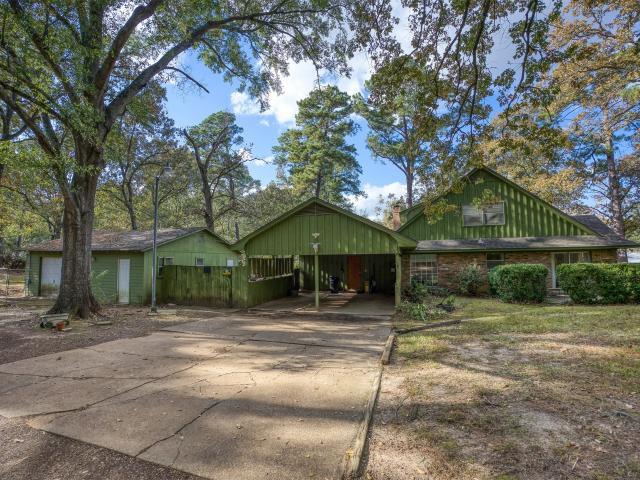 Farm for sale in Crockett, Texas